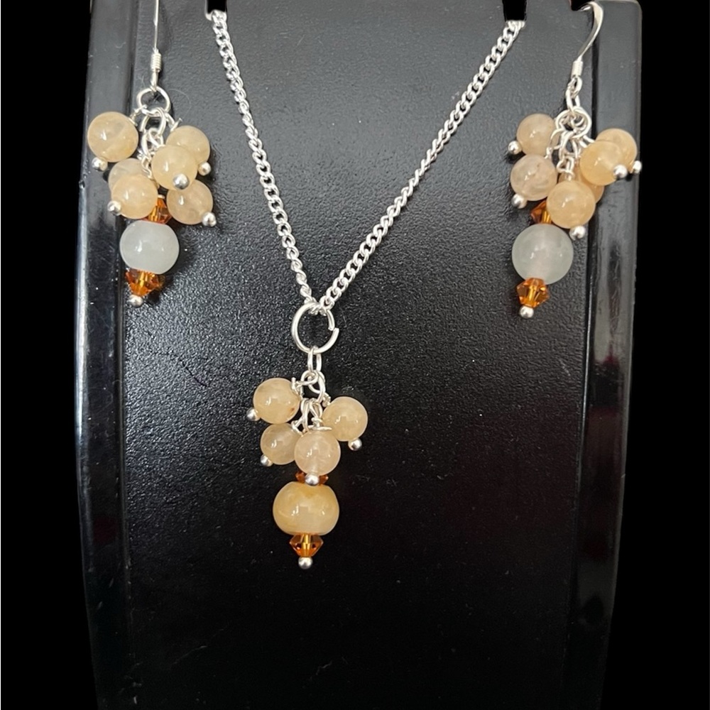 Silver plated and stone cluster Set